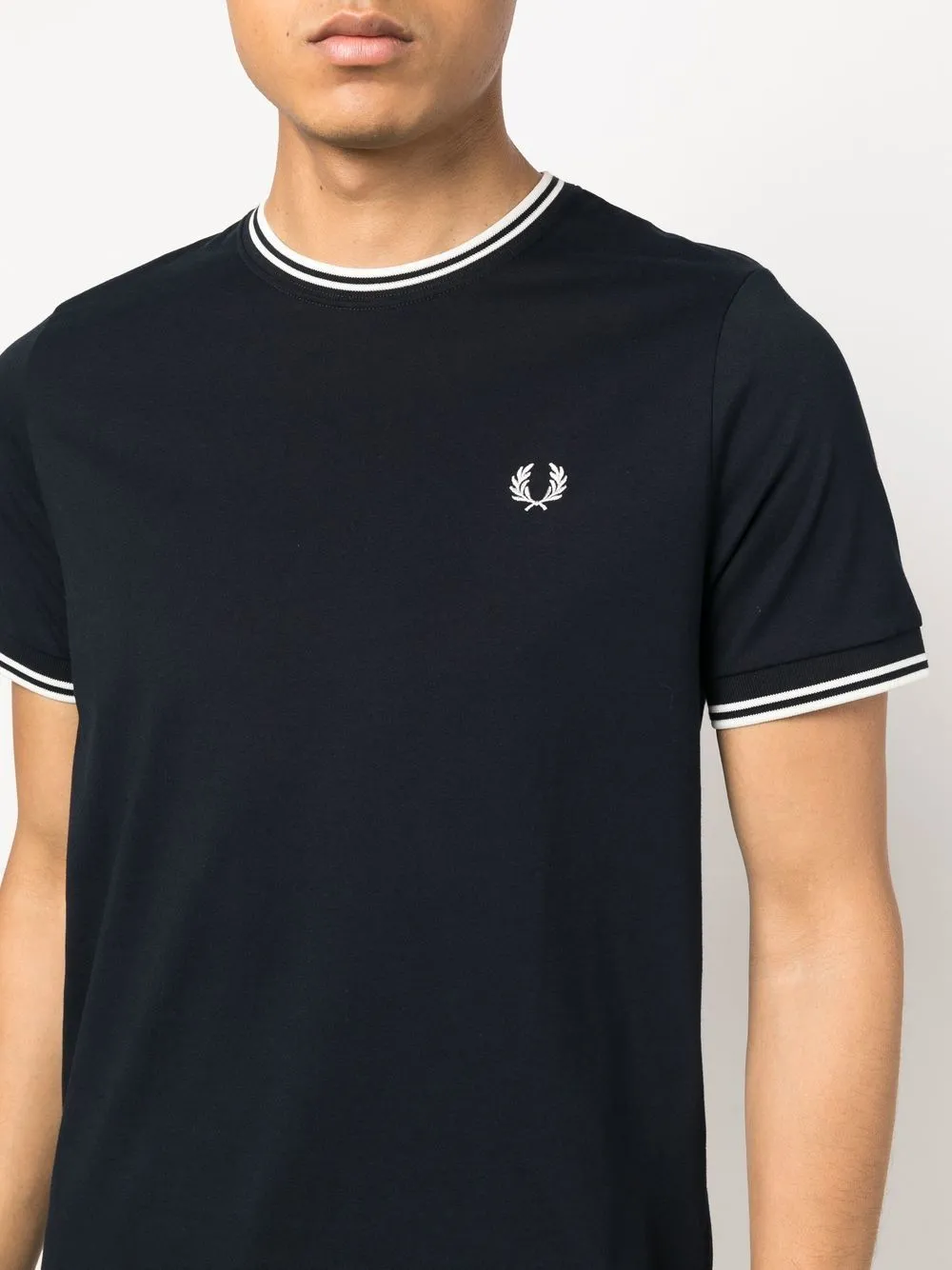 embroidered-logo short-sleeved T-shirt