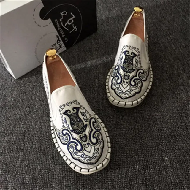 Men Colorful Embroidery Espadrilles Light Canvas Shoes