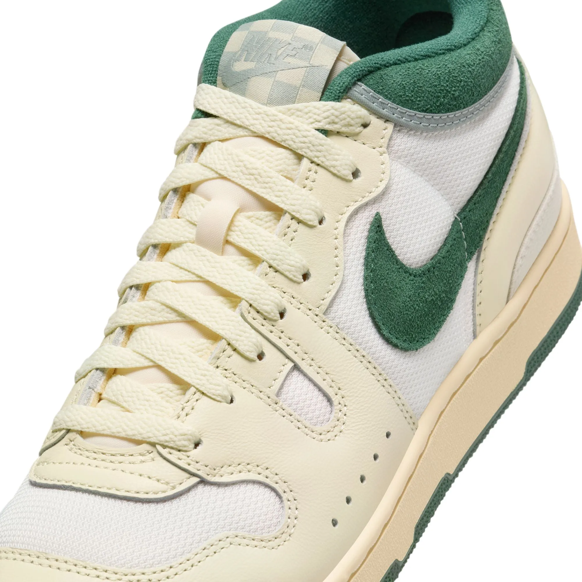 Nike Attack (Sail/Fir/Coconut Milk)