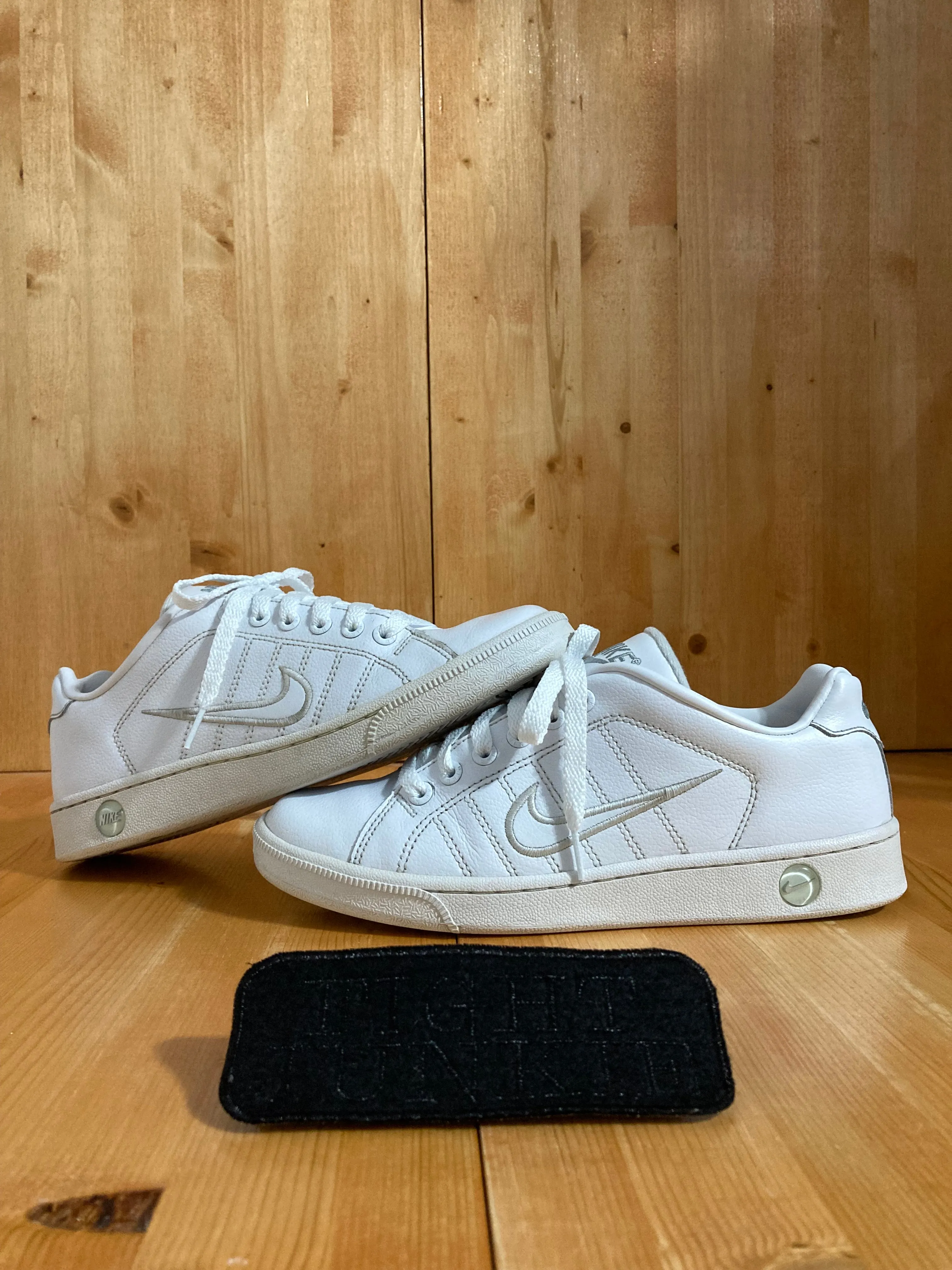 NIKE COURT TRADITION 2 Women Size 9.5 Tennis Shoes Sneakers Triple White