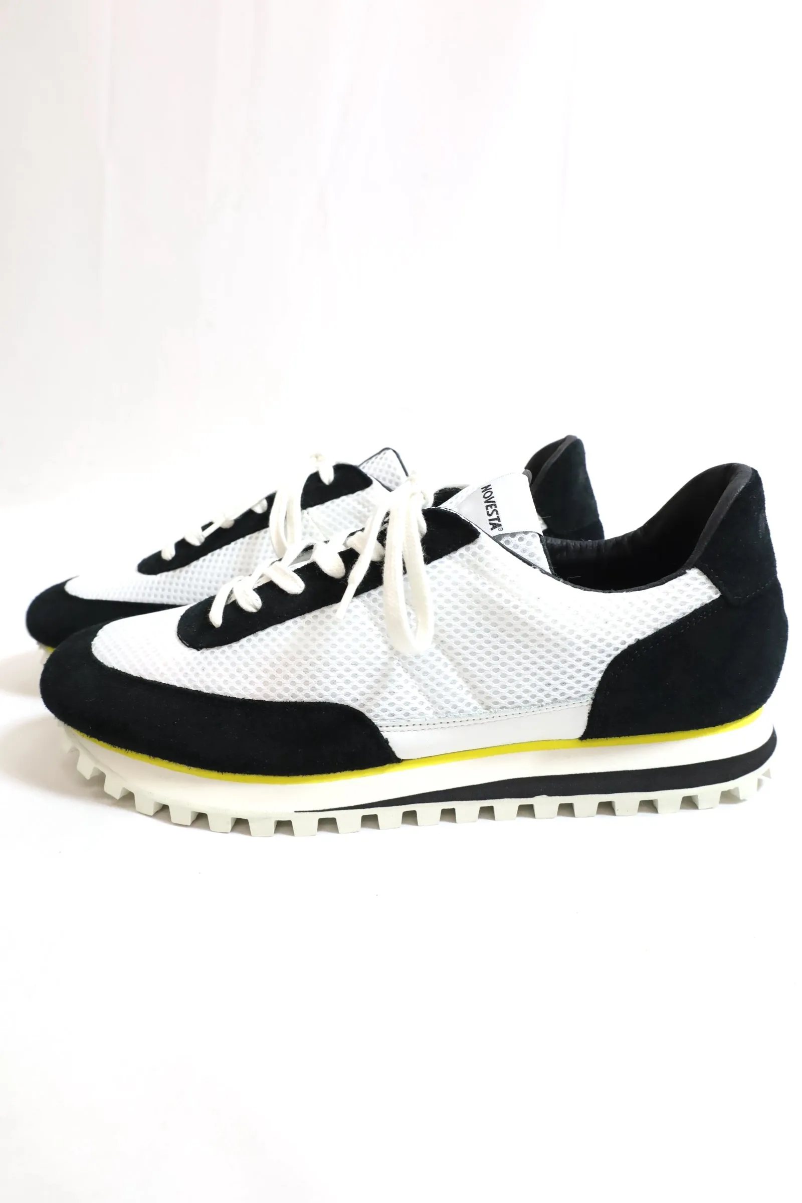 NOVESTA / MARATHON RUNNER TRAIL BLACK/WHITE