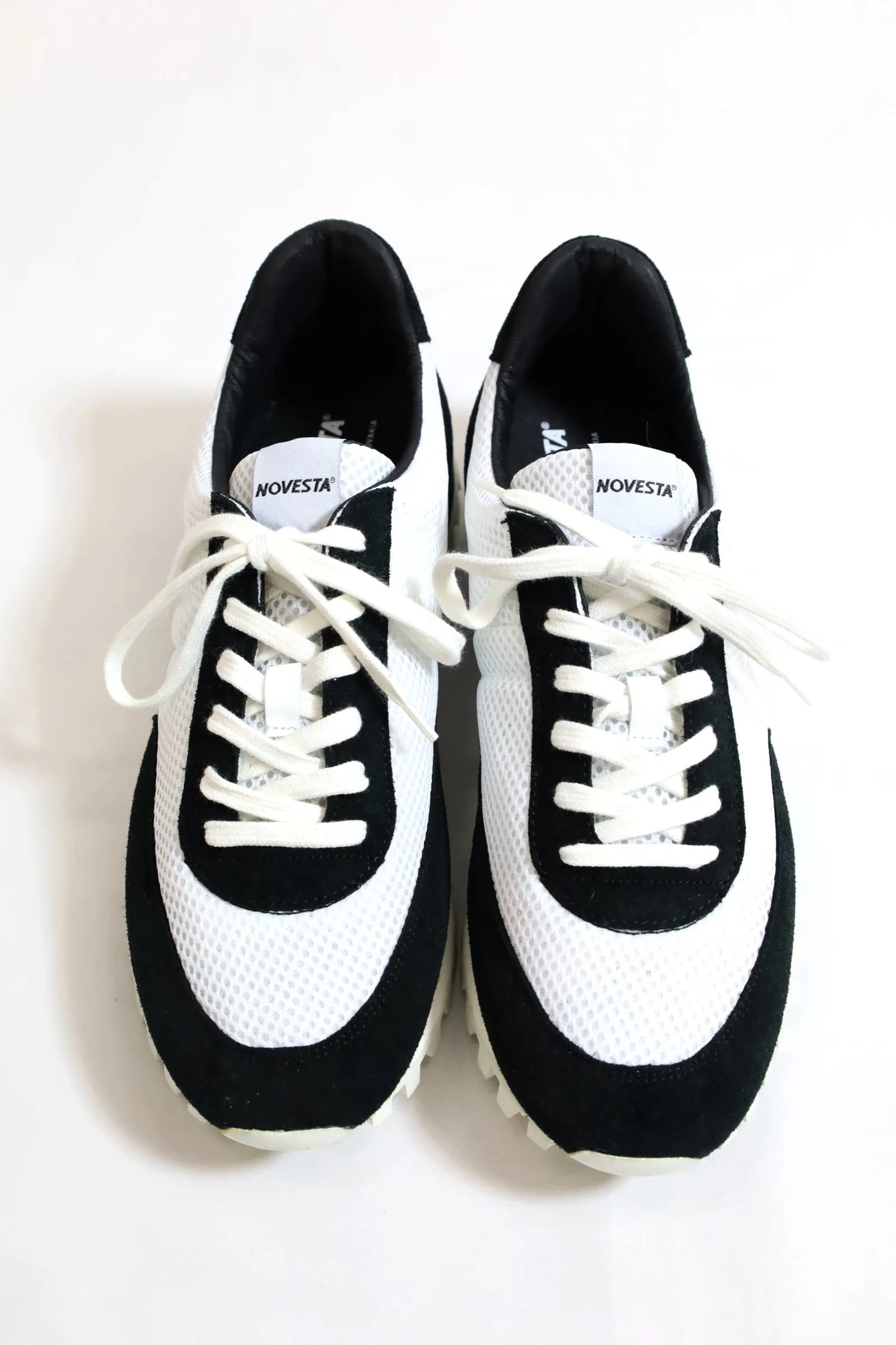 NOVESTA / MARATHON RUNNER TRAIL BLACK/WHITE