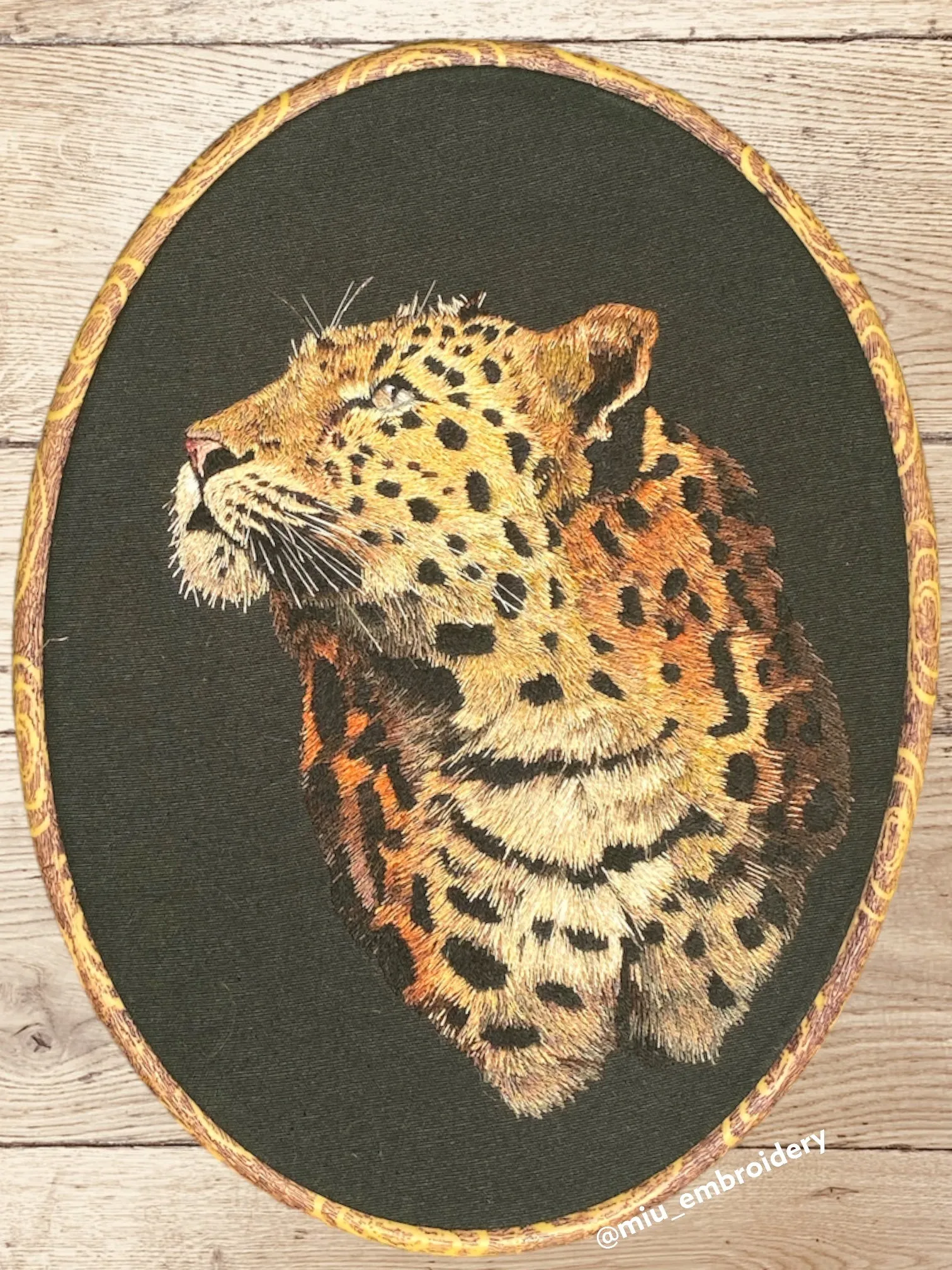 Original Thread Painting - Leopard on Black Canvas 12*8”hoop