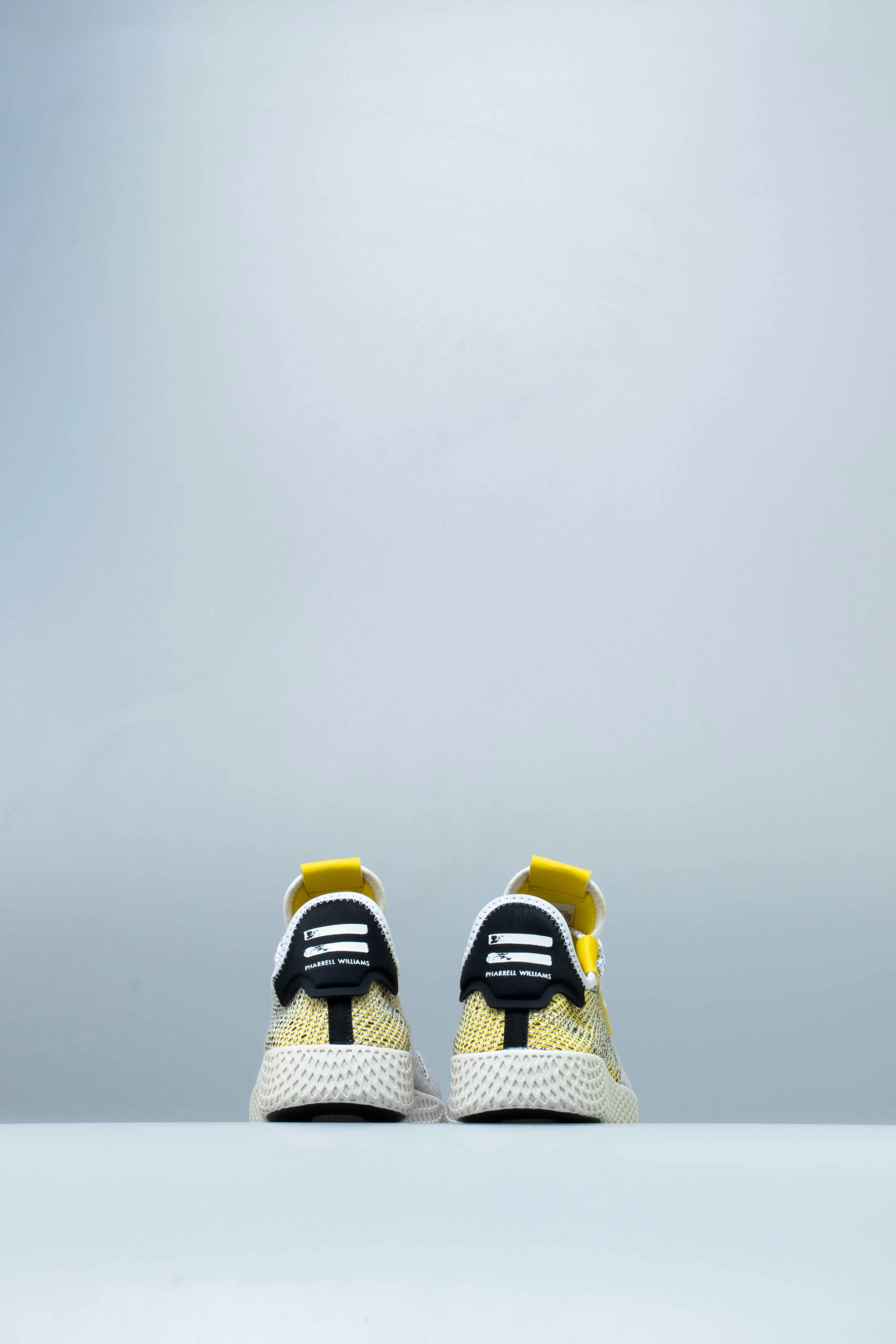 Pharrell Williams Afro Tennis Hu V2 Mens Shoe - Yellow/White