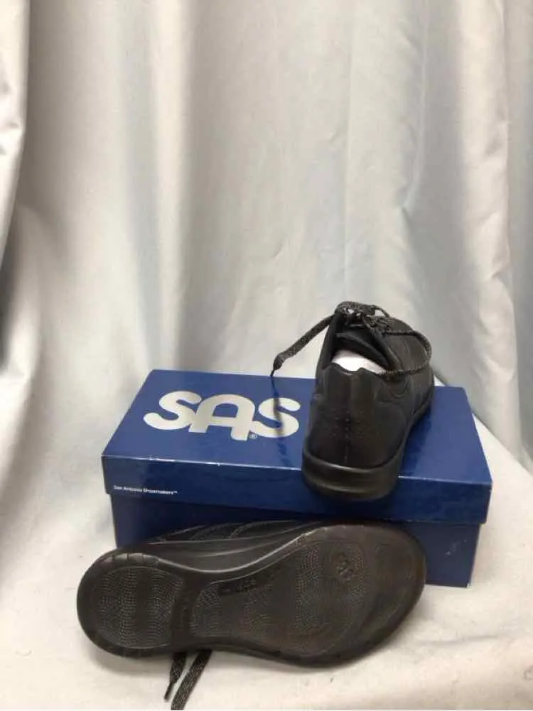 SAS SIZE 7 1/2 Ladies SHOES