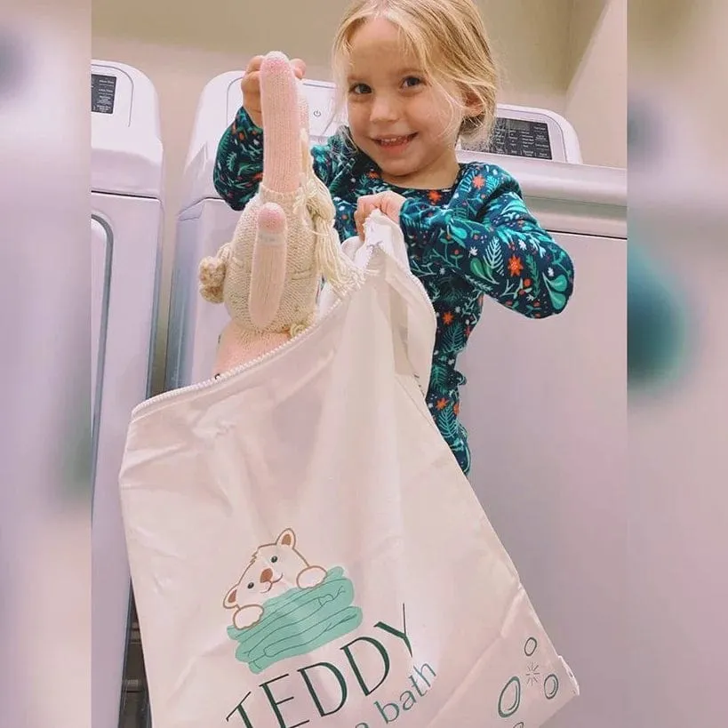 Teddy Needs a Bath Extra Large Washer and Dryer Bag - 20"X30"