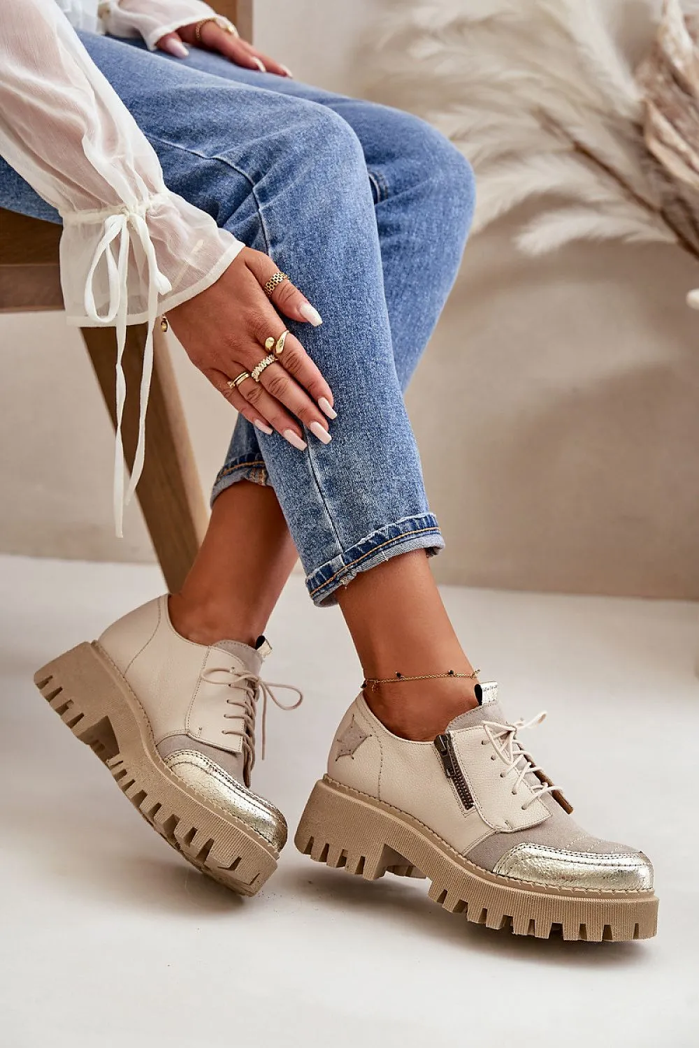 TEEK - Beige Zip Side Laced Lifted Shoes