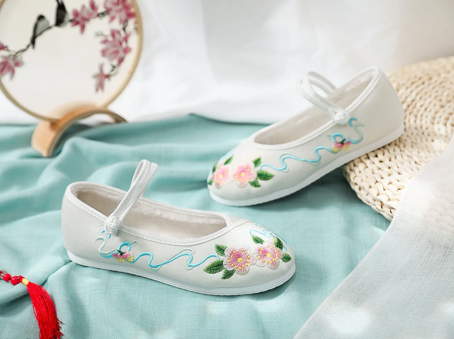 Women's Clothing Embroidered Buckle Height Increasing Insole Canvas Shoes