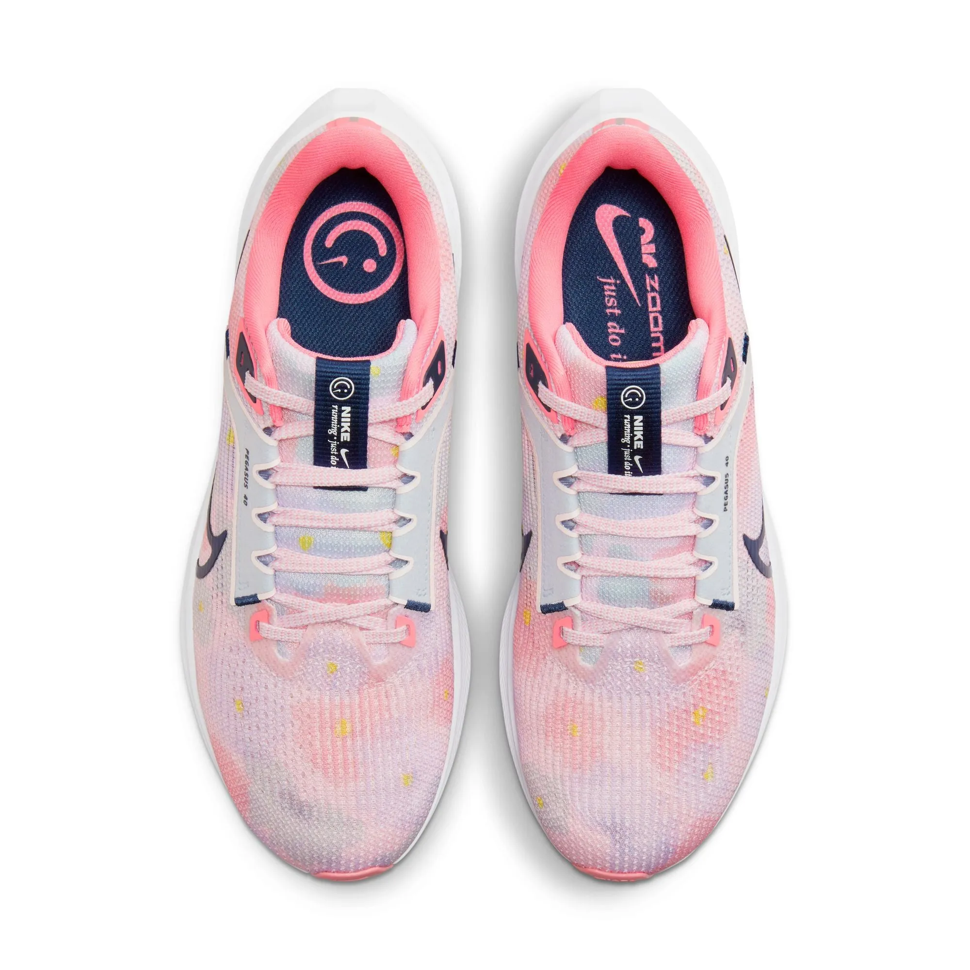 WOMEN'S PEGASUS 40 PREMIUM